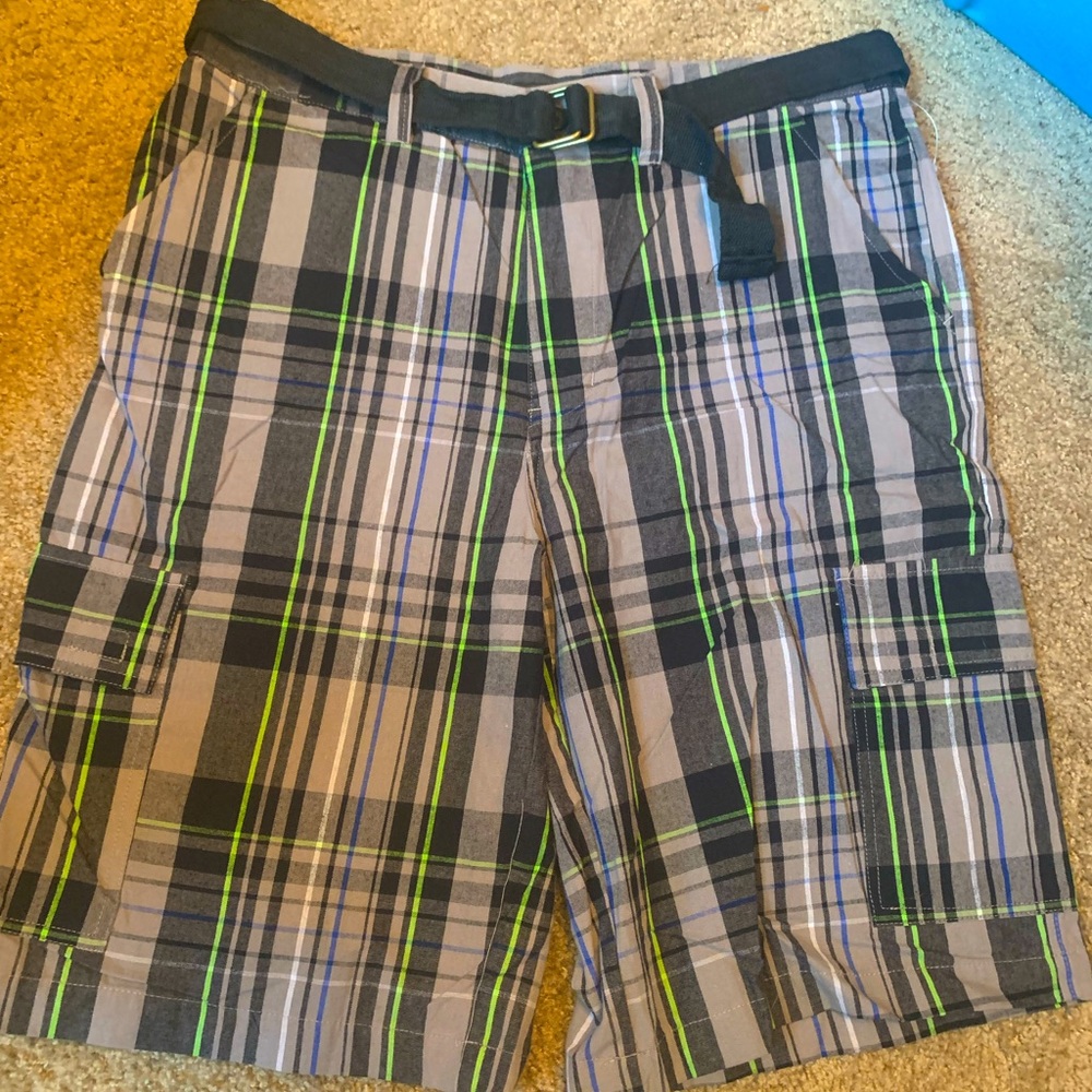 NWOT Revolution plaid shorts and belt